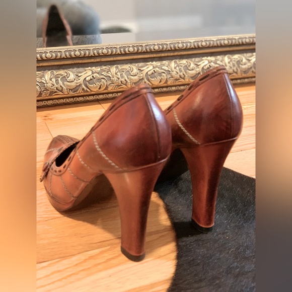 Vintage Bottega Veneta Leather Pumps - Picture 2 of 3